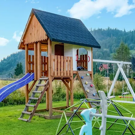 Cozy In With House A Mountain View